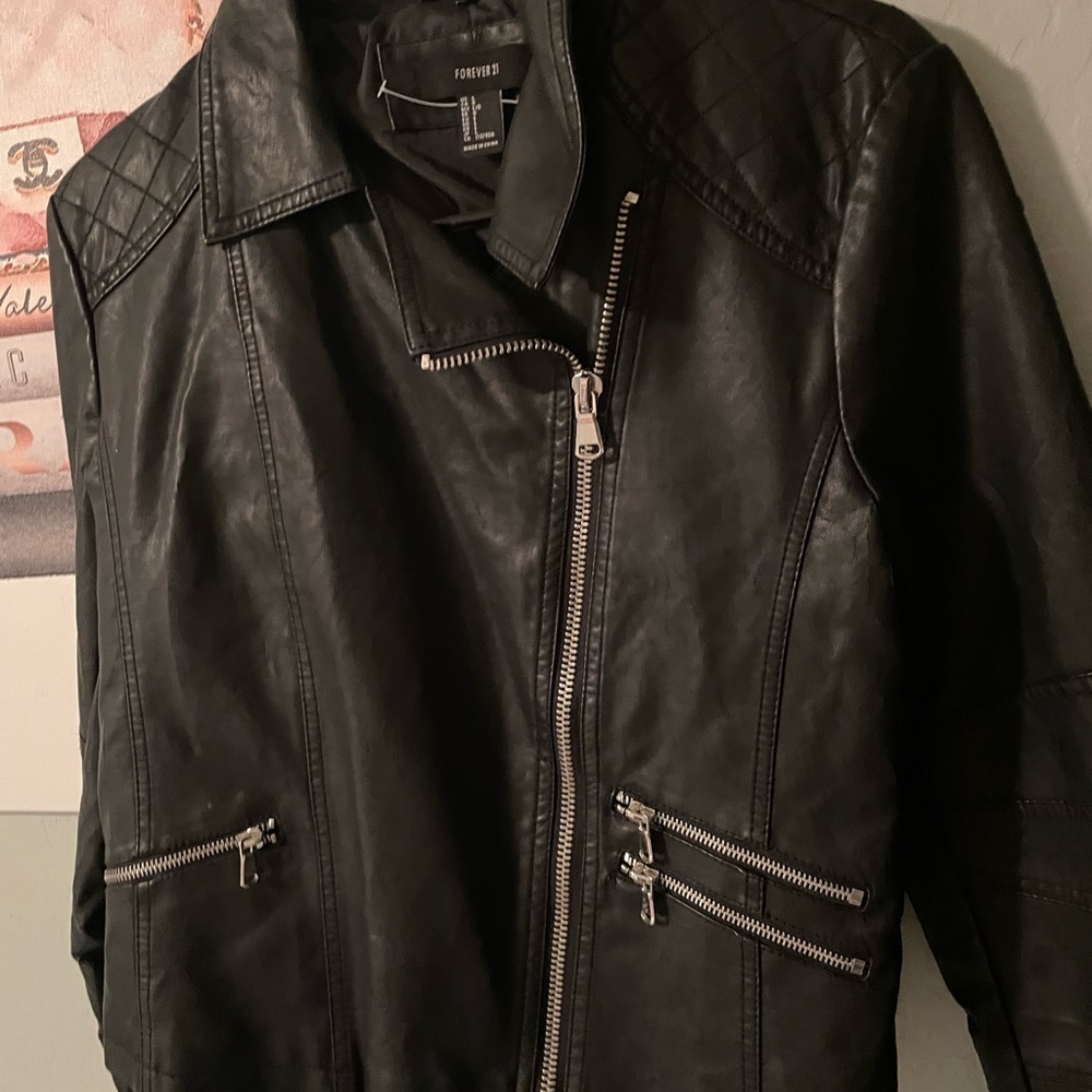 Forever 21 black leather jacket